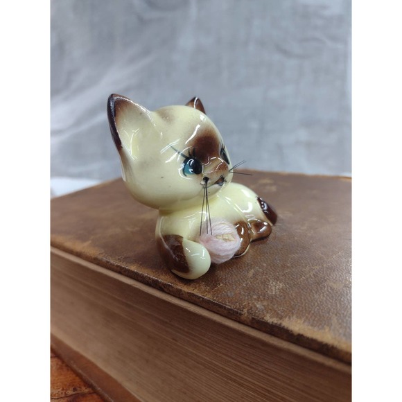 MCM made in Japan vintage Kitty with ball of yarn - Picture 6 of 6